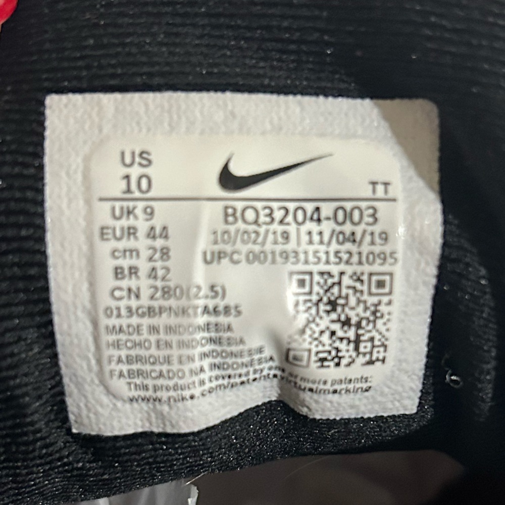 Nike women’s size 10 black and red shoes. - Picture 8 of 8